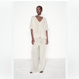 ZARA CUTWORK KNIT CAPE T-SHIRT AND OPENWORK KNIT PANTS L
